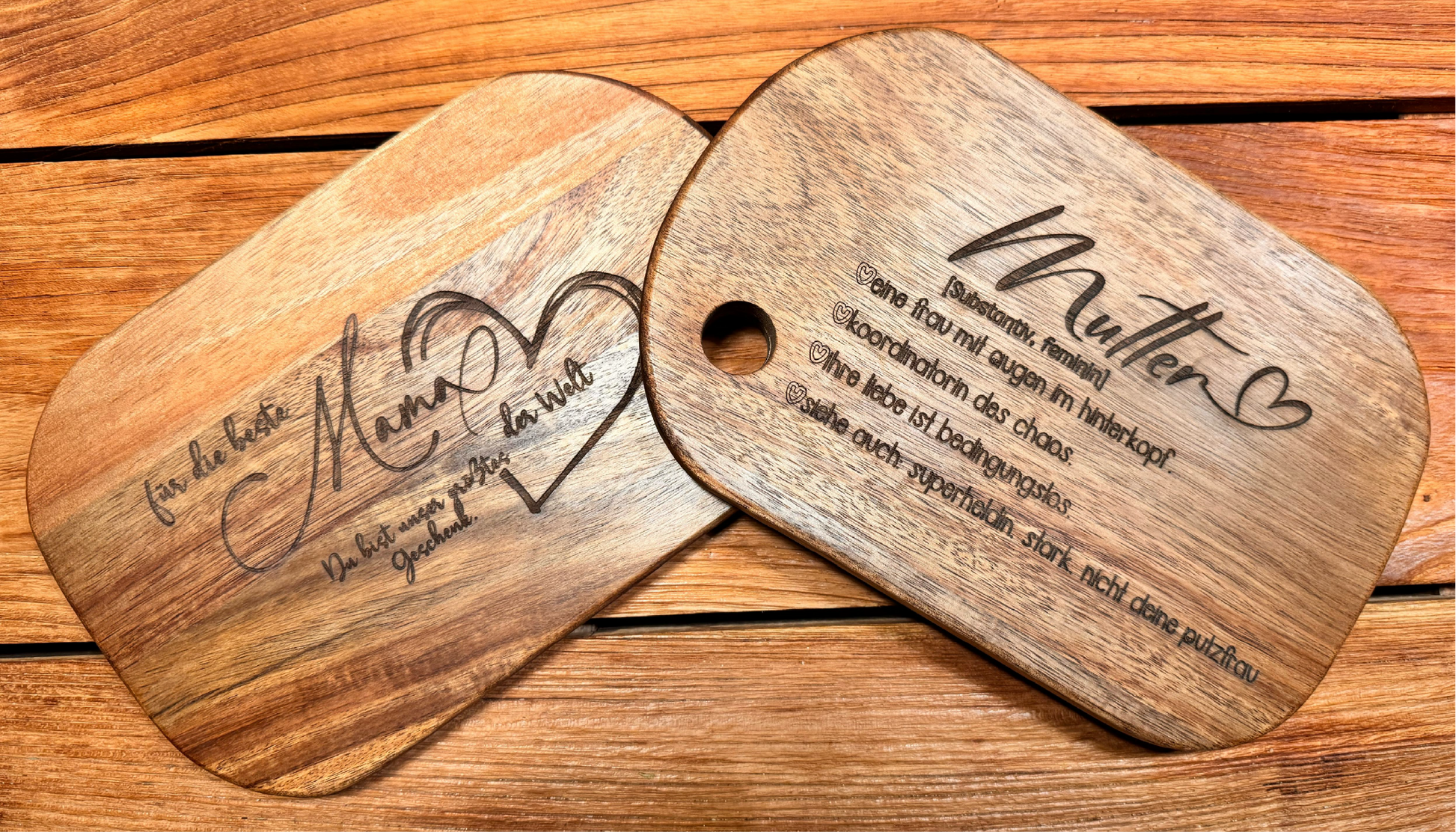 Wie wäre es mit "Personalisiertes Holzbrettchen – Einzigartiges Muttertagsgeschenk mit Gravur"